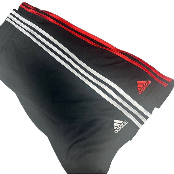 Adidas boys 3 XL shorts bundle 3 stripes black red white casual sport athletic - Picture 2 of 4